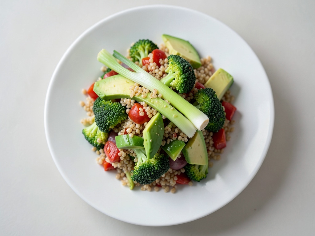 Insalata di bulgur con broccoli e avocado